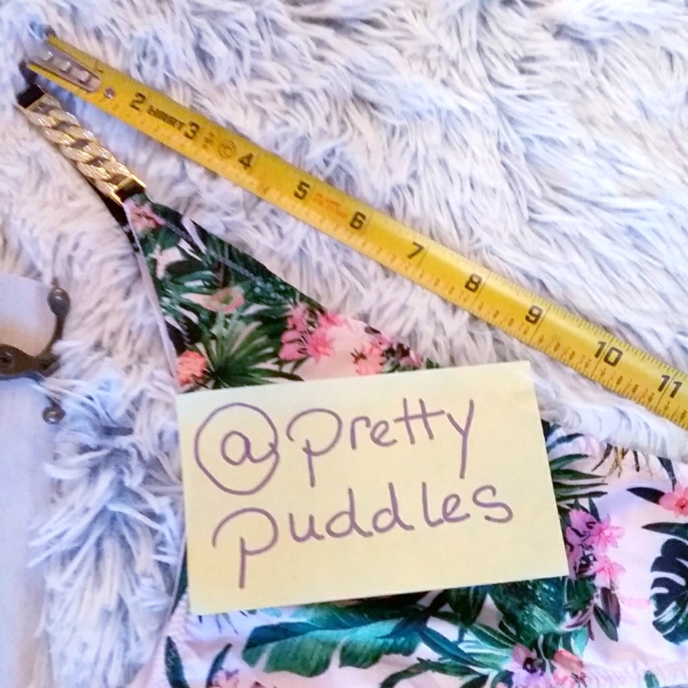 🏝 VS 🌺 Very Sexy Chain Strap Satin Thong Panty 🌺 - Picture 8 of 16